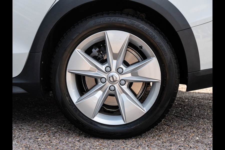 Volvo V60 Cross Country 2.0 T5 AWD Pro
