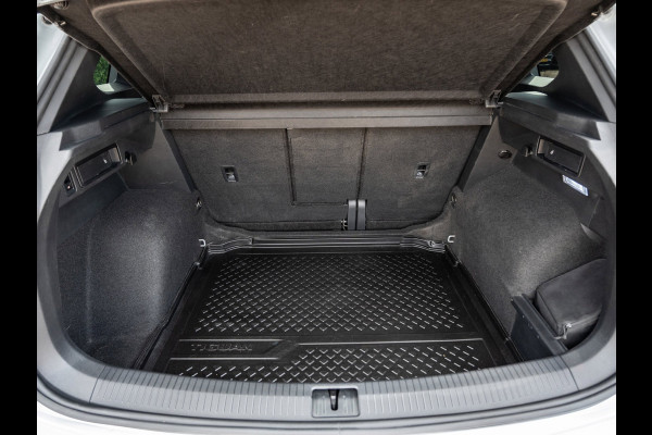 Volkswagen Tiguan 1.5 TSI 150PK DSG R-Line Business+ | Pano | IQ Light | ACC | Camera