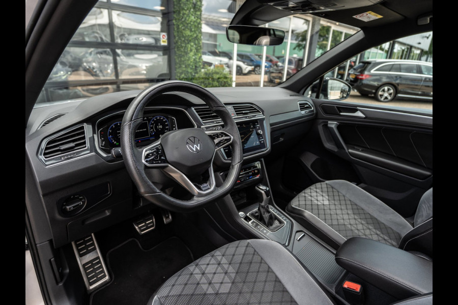 Volkswagen Tiguan 1.5 TSI 150PK DSG R-Line Business+ | Pano | IQ Light | ACC | Camera