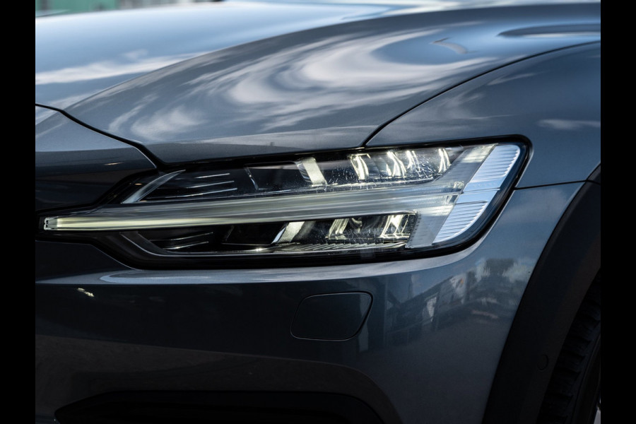 Volvo V60 Cross Country 2.0 B5 AWD Pro | H/K Sound | Memory | Pilot Assist