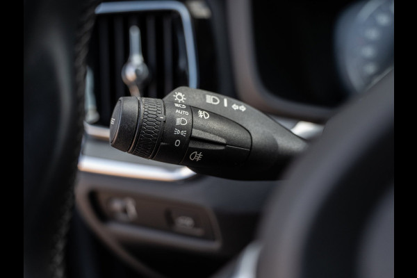 Volvo V60 Cross Country 2.0 B5 AWD Pro | H/K Sound | Memory | Pilot Assist