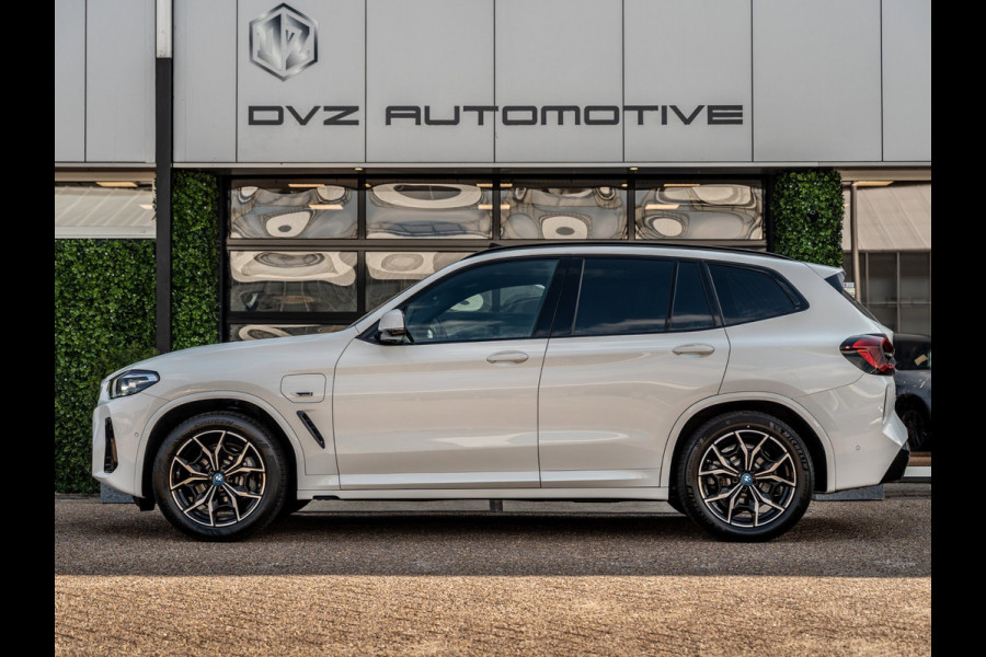 BMW X3 XDrive30e High Executive | M-Sport | Pano | Carplay | Camera