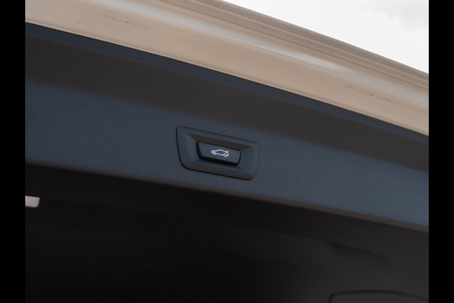 BMW X3 XDrive30e High Executive | M-Sport | Pano | Carplay | Camera