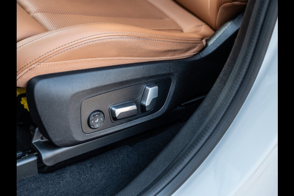 BMW X3 XDrive30e High Executive | M-Sport | Pano | Carplay | Camera
