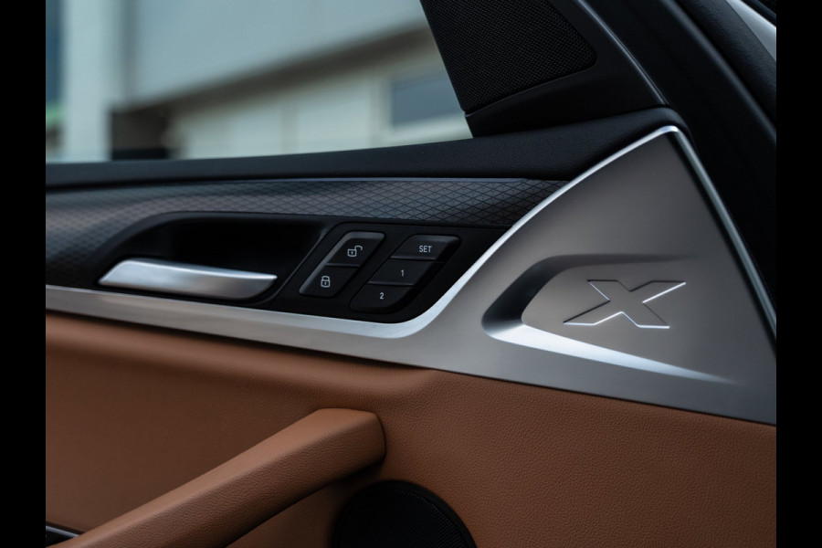 BMW X3 XDrive30e High Executive | M-Sport | Pano | Carplay | Camera