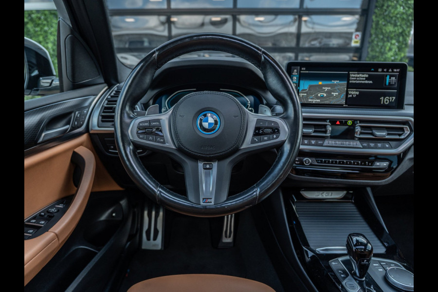BMW X3 XDrive30e High Executive | M-Sport | Pano | Carplay | Camera