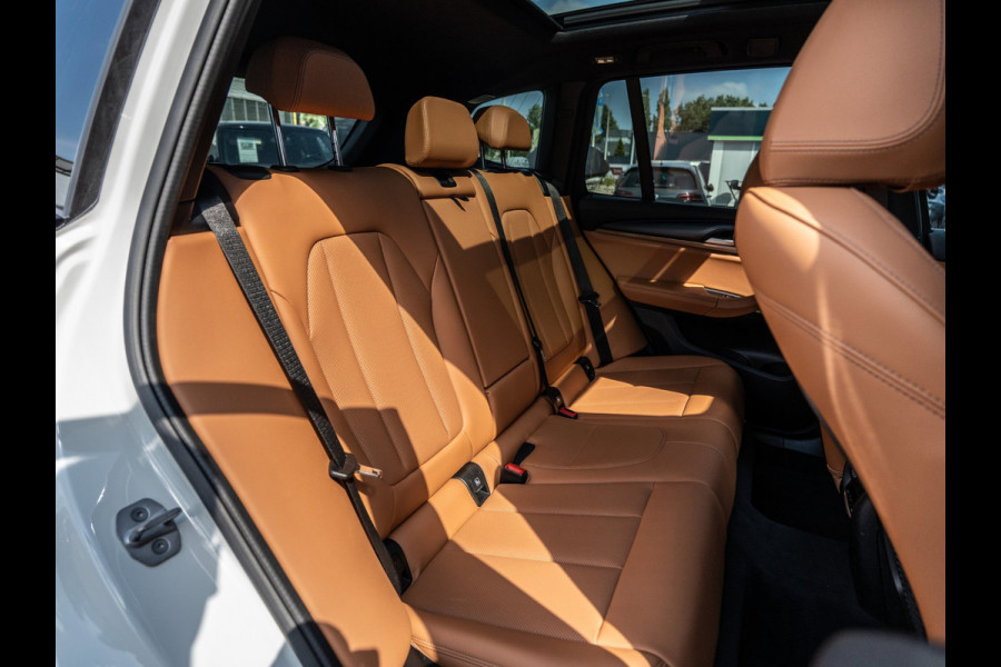 BMW X3 XDrive30e High Executive | M-Sport | Pano | Carplay | Camera
