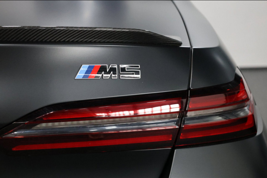 BMW 5 Serie M5 1000+PK BTW/AKRAPOVIC/FULL PPF XPEL/KERAMISCH/CARBON M-PERFORMANCE/EVENTURI/B&W/PANO/HUD/F.GARANTIE