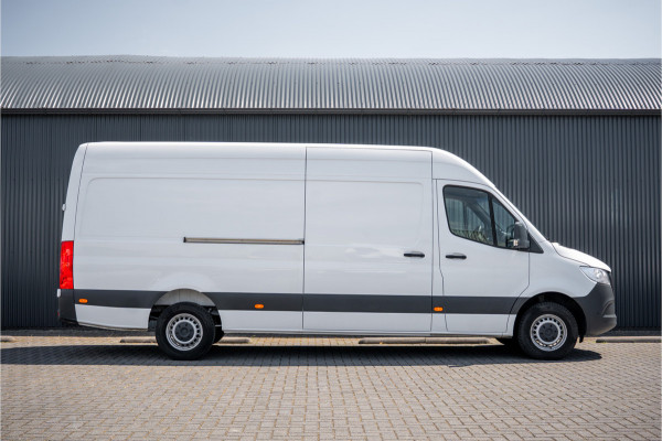 Mercedes-Benz Sprinter 317 CDI L3H2 | 170 PK | Automaat | Camera | Mbux | Cruise | PDC | Trekhaak