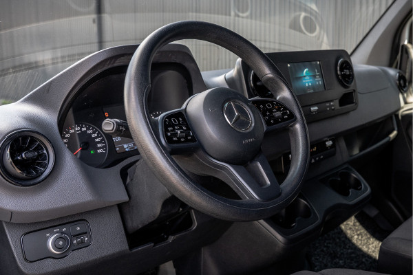 Mercedes-Benz Sprinter 317 CDI L3H2 | 170 PK | Automaat | Camera | Mbux | Cruise | PDC | Trekhaak