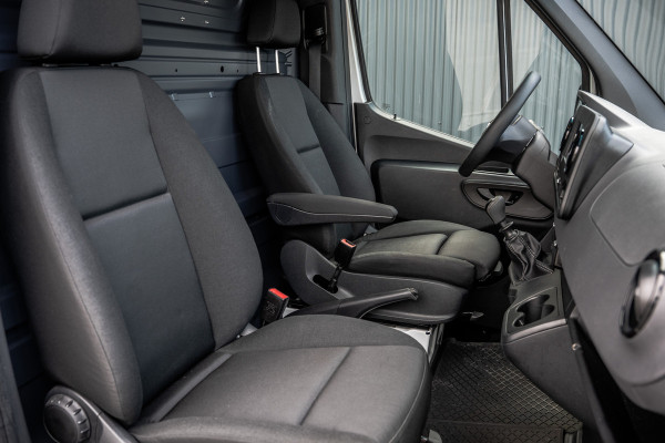 Mercedes-Benz Sprinter 311 CDI RWD L2H2 | | Volledig Ingericht | Mbux | Camera | Climatronic