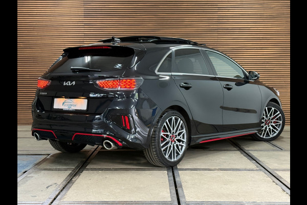 Kia Ceed 1.6 T-GDi GT 204pk | Facelift | VOL! | Pano | LED | Virtual | JBL | ACC | BCA | LFA | Wireless Charg | CarPlay