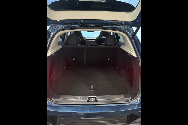 Lynk & Co 01 1.5 ano dak | Navi | 360 camera | LED | Carplay