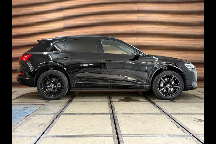 Audi e-tron E-tron 50 quattro S Black Edition 71 kWh | Panoramadak | Virtual Mirrors|360° Camera|Leder|Trekhaak | Memory | 21 Inch