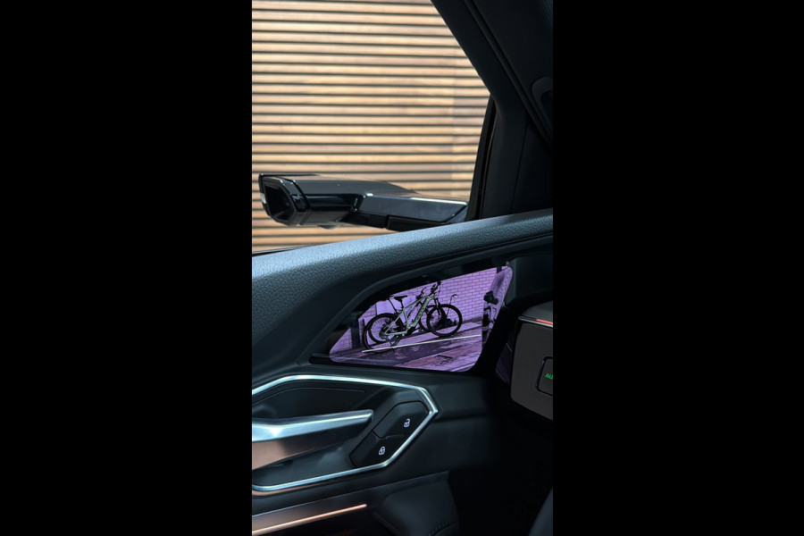 Audi e-tron E-tron 50 quattro S Black Edition 71 kWh | Panoramadak | Virtual Mirrors|360° Camera|Leder|Trekhaak | Memory | 21 Inch