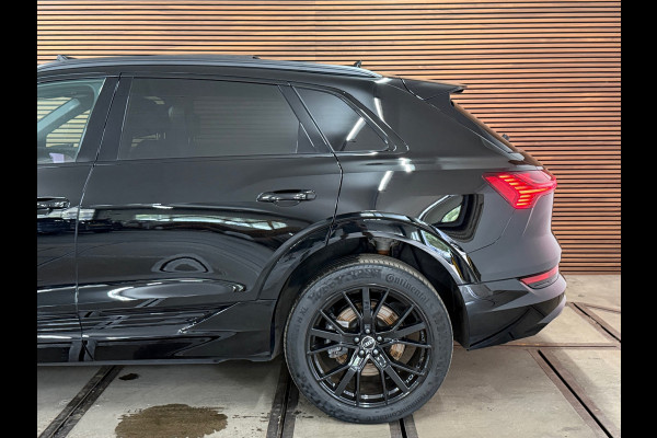 Audi e-tron E-tron 50 quattro S Black Edition 71 kWh | Panoramadak | Virtual Mirrors|360° Camera|Leder|Trekhaak | Memory | 21 Inch