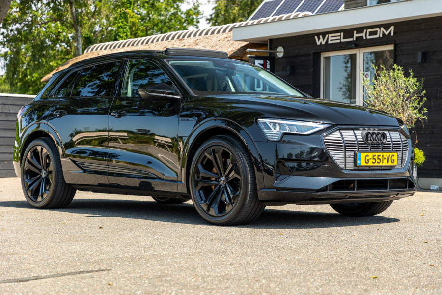 Audi e-tron E-tron 50 quattro S Line 71 kWh Soh 95% I S Line I Panoramadak I 22" I Adaptive Cruise I Luchtvering I CarPlay