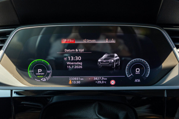 Audi e-tron E-tron 50 quattro S Line 71 kWh Soh 95% I S Line I Panoramadak I 22" I Adaptive Cruise I Luchtvering I CarPlay