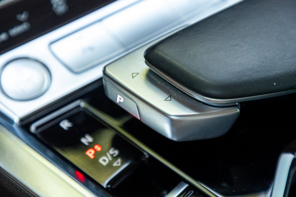 Audi e-tron E-tron 50 quattro S Line 71 kWh Soh 95% I S Line I Panoramadak I 22" I Adaptive Cruise I Luchtvering I CarPlay