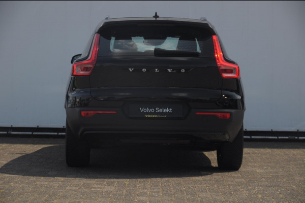 Volvo XC40 T4 211PK Automaat Recharge R-Design / Adaptieve cruise control / BLIS / stoel - en stuurwielverwarming / Elektrische achterklep / Parkeersensoren met camera / Apple carplay / All season banden