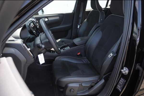 Volvo XC40 T4 211PK Automaat Recharge R-Design / Adaptieve cruise control / BLIS / stoel - en stuurwielverwarming / Elektrische achterklep / Parkeersensoren met camera / Apple carplay / All season banden