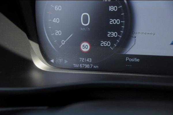Volvo XC40 T4 211PK Automaat Recharge R-Design / Adaptieve cruise control / BLIS / stoel - en stuurwielverwarming / Elektrische achterklep / Parkeersensoren met camera / Apple carplay / All season banden