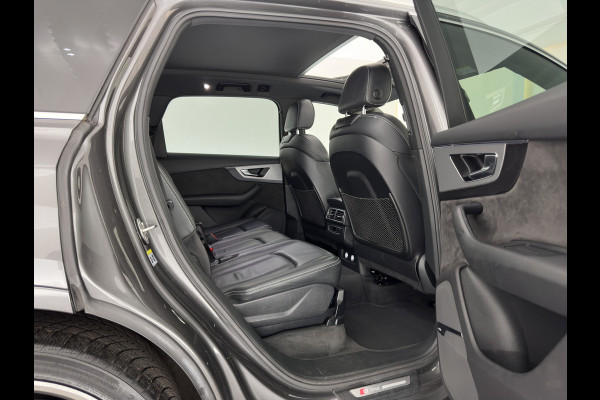 Audi Q7 3.0 TDI e-tron Quattro Sport (Plug-in) *PANO | LEATHER | FULL-LED | MEMORY-PACK | BOSE-AUDIO | CAMERA | DIGI-COCKPIT | HEATED-COMFORTSEATS | NAVI-FULLMAP | AIRSUSPENSION | PRIVACY-GLASS | SHIFTPADDLES | HEAD-UP | TOWBAR | 22''ALU*