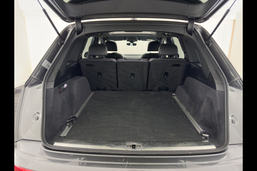 Audi Q7 3.0 TDI e-tron Quattro Sport (Plug-in) *PANO | LEATHER | FULL-LED | MEMORY-PACK | BOSE-AUDIO | CAMERA | DIGI-COCKPIT | HEATED-COMFORTSEATS | NAVI-FULLMAP | AIRSUSPENSION | PRIVACY-GLASS | SHIFTPADDLES | HEAD-UP | TOWBAR | 22''ALU*