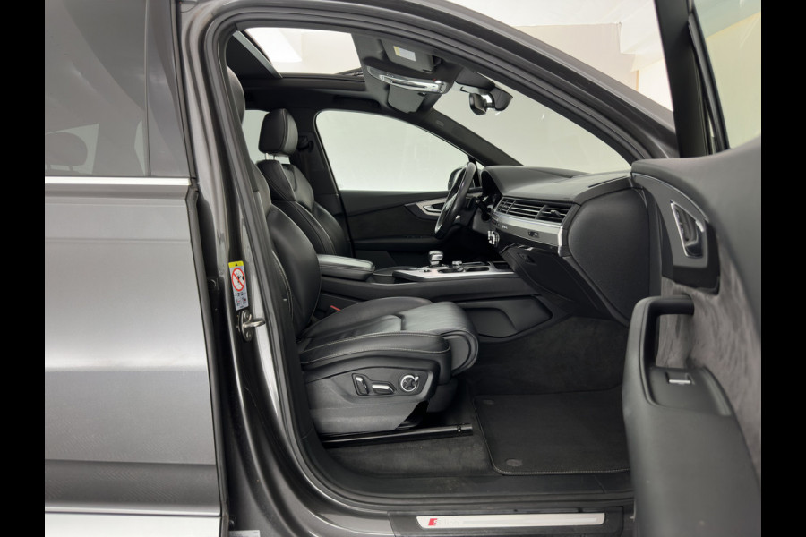 Audi Q7 3.0 TDI e-tron Quattro Sport (Plug-in) *PANO | LEATHER | FULL-LED | MEMORY-PACK | BOSE-AUDIO | CAMERA | DIGI-COCKPIT | HEATED-COMFORTSEATS | NAVI-FULLMAP | AIRSUSPENSION | PRIVACY-GLASS | SHIFTPADDLES | HEAD-UP | TOWBAR | 22''ALU*
