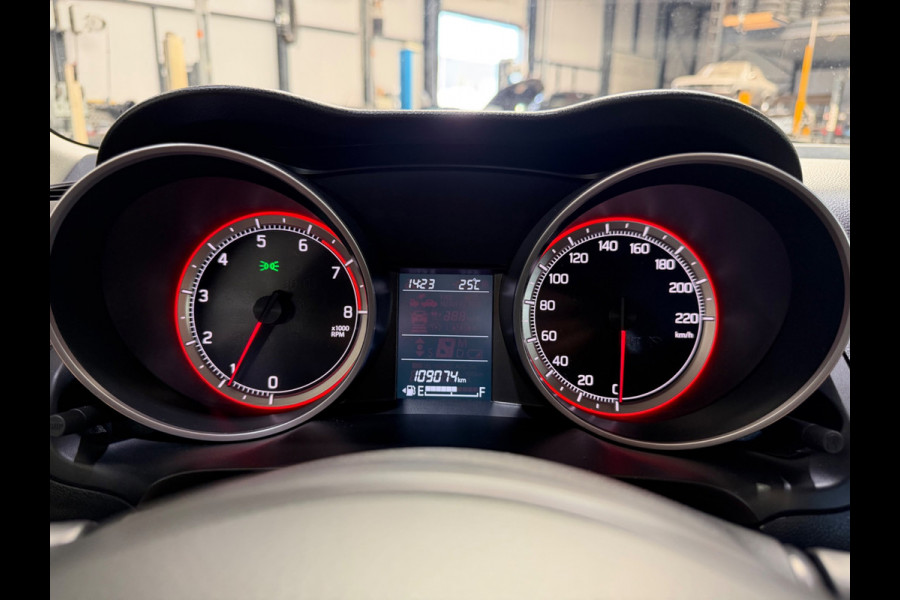 Suzuki Swift 1.2 Select, CarPlay, Airco, Camera