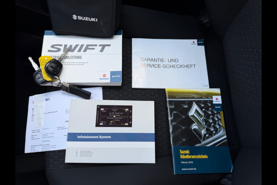 Suzuki Swift 1.2 Select, CarPlay, Airco, Camera