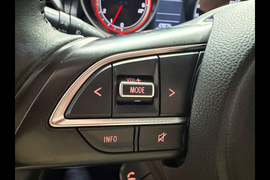 Suzuki Swift 1.2 Select, CarPlay, Airco, Camera