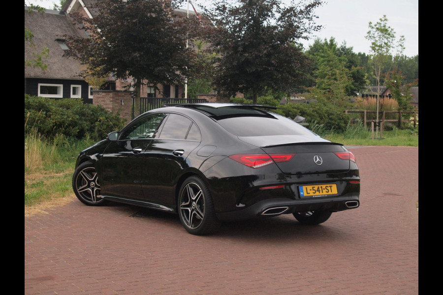 Mercedes-Benz CLA-Klasse 200 Business Solution AMG | Panoramadak | Burmester | Camera | Apple Carplay | Sfeerverlichting |