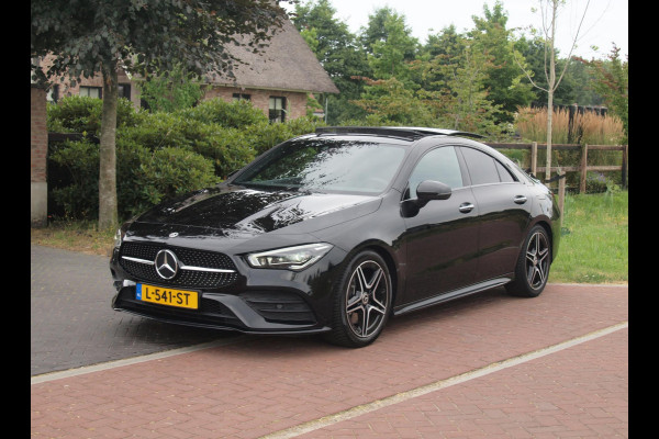 Mercedes-Benz CLA-Klasse 200 Business Solution AMG | Panoramadak | Burmester | Camera | Apple Carplay | Sfeerverlichting |