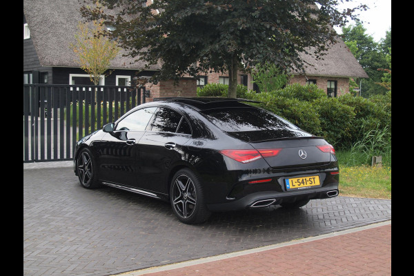 Mercedes-Benz CLA-Klasse 200 Business Solution AMG | Panoramadak | Burmester | Camera | Apple Carplay | Sfeerverlichting |