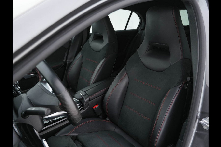 Mercedes-Benz A-Klasse 180 AMG-Line Business Solution *PANO | LEATHER-MICROFIBRE | WIDESCREEN-COCKPIT | FULL-LED | CAMERA | ECC | PDC | CRUISE | HEATED-SPORTSEATS | PRIVACY-GLASS | 18"ALU*