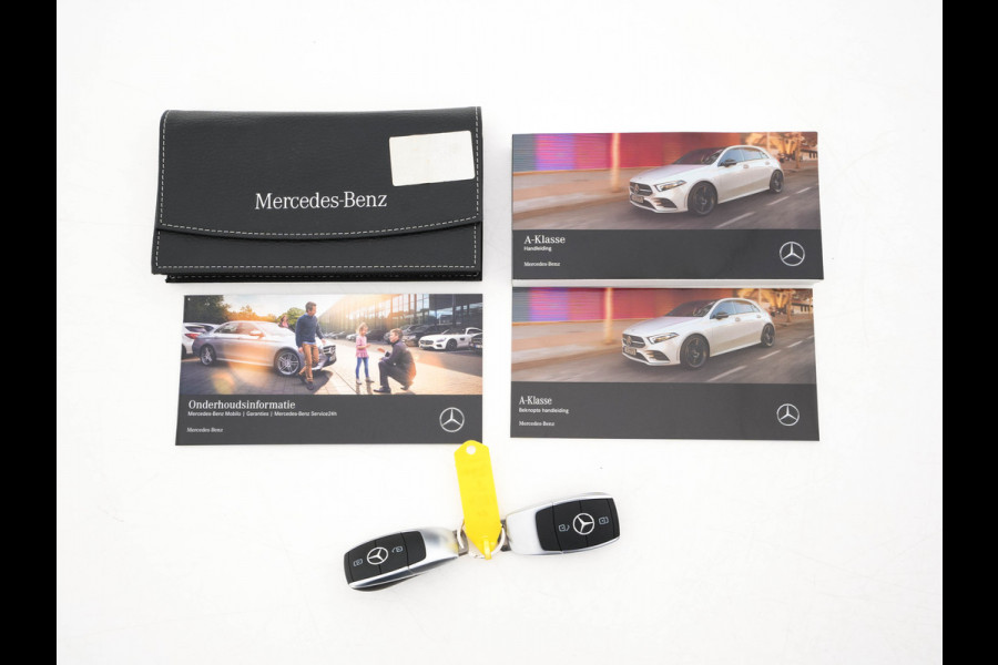Mercedes-Benz A-Klasse 180 AMG-Line Business Solution *PANO | LEATHER-MICROFIBRE | WIDESCREEN-COCKPIT | FULL-LED | CAMERA | ECC | PDC | CRUISE | HEATED-SPORTSEATS | PRIVACY-GLASS | 18"ALU*