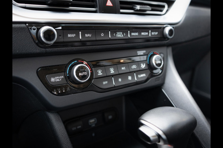 Kia Niro 1.6 GDi Hybrid ExecutiveLine | Cruise | Carplay | Navi | Keyless | Stoelverwarming-ventilatie | schuif-kanteldak
