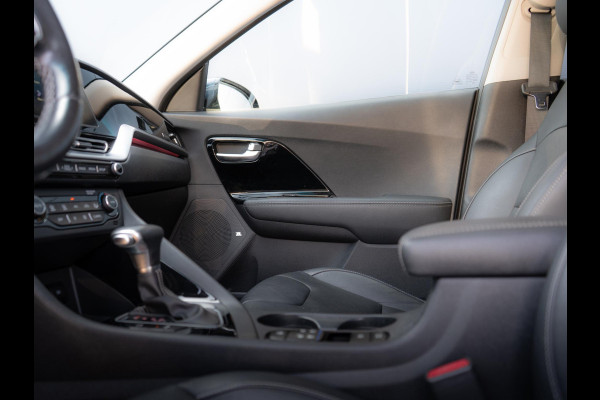 Kia Niro 1.6 GDi Hybrid ExecutiveLine | Cruise | Carplay | Navi | Keyless | Stoelverwarming-ventilatie | schuif-kanteldak