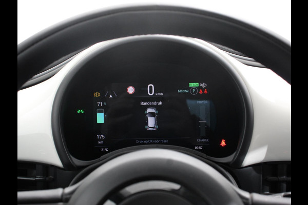 Fiat 500 Urban 42 kWh Airco Climate control 360 Camera Stoelverwarming Keyless Wireless CarPlay Dodehoek Assistant 85 kW Charger Actieradius 320km WLTP