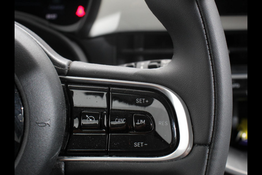Fiat 500 Urban 42 kWh Airco Climate control 360 Camera Stoelverwarming Keyless Wireless CarPlay Dodehoek Assistant 85 kW Charger Actieradius 320km WLTP