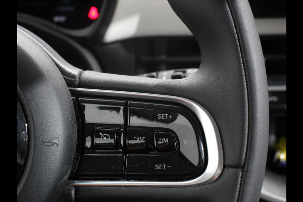 Fiat 500 Urban 42 kWh Airco Climate control 360 Camera Stoelverwarming Keyless Wireless CarPlay Dodehoek Assistant 85 kW Charger Actieradius 320km WLTP