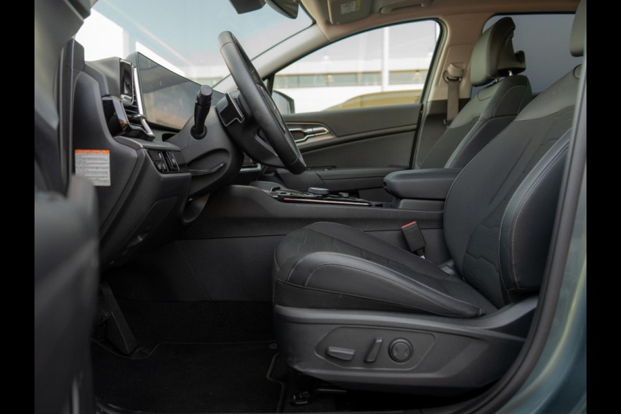 Kia Sportage 1.6 T-GDi Hybrid DynamicPlusLine | Navigatie | Schuifkanteldak | Clima | Stoel en stuurverwarming |