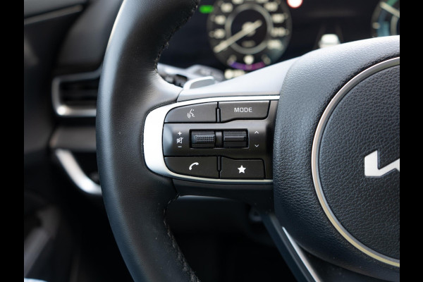 Kia Sportage 1.6 T-GDi Hybrid DynamicPlusLine | Navigatie | Schuifkanteldak | Clima | Stoel en stuurverwarming |