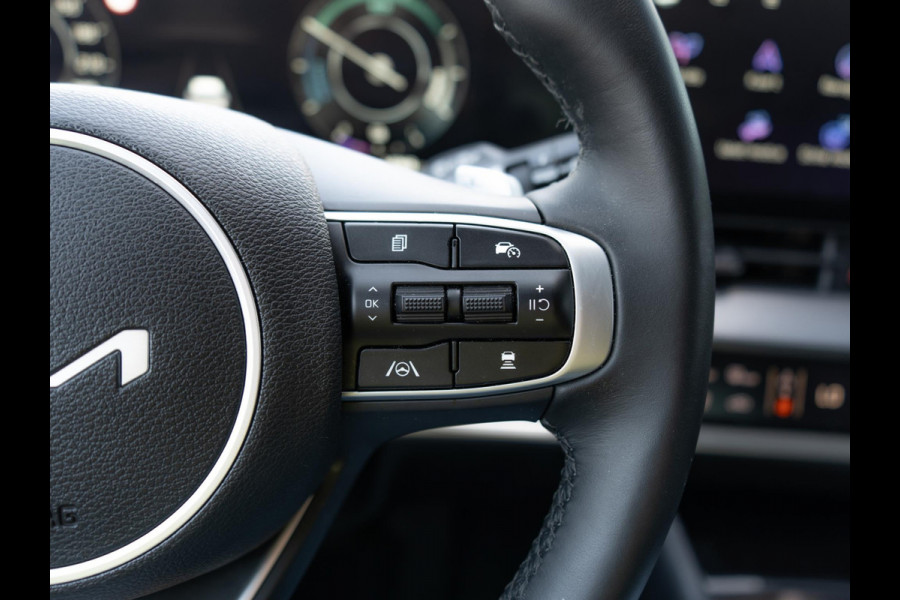Kia Sportage 1.6 T-GDi Hybrid DynamicPlusLine | Navigatie | Schuifkanteldak | Clima | Stoel en stuurverwarming |