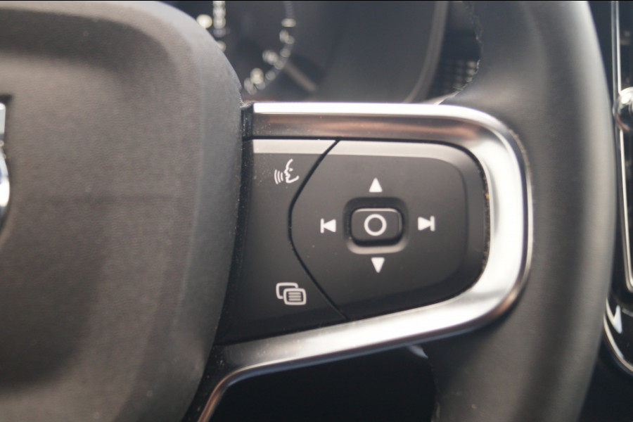 Volvo XC40 1.5 T4 Recharge R-Design -NAVI-ECC-CAM-LED-