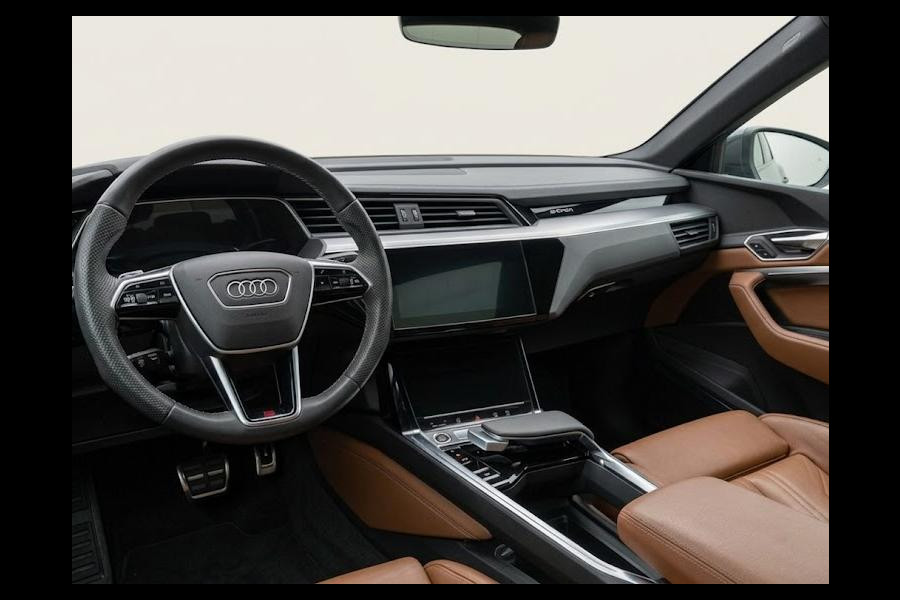 Audi Q8 Sportback e-tron 50 quattro S Edition 95 kWh 340pk | Panoramadak | Lederen bekleding | Luchtvering |  Elektrisch verstelbare voorstoelen met geheugen |