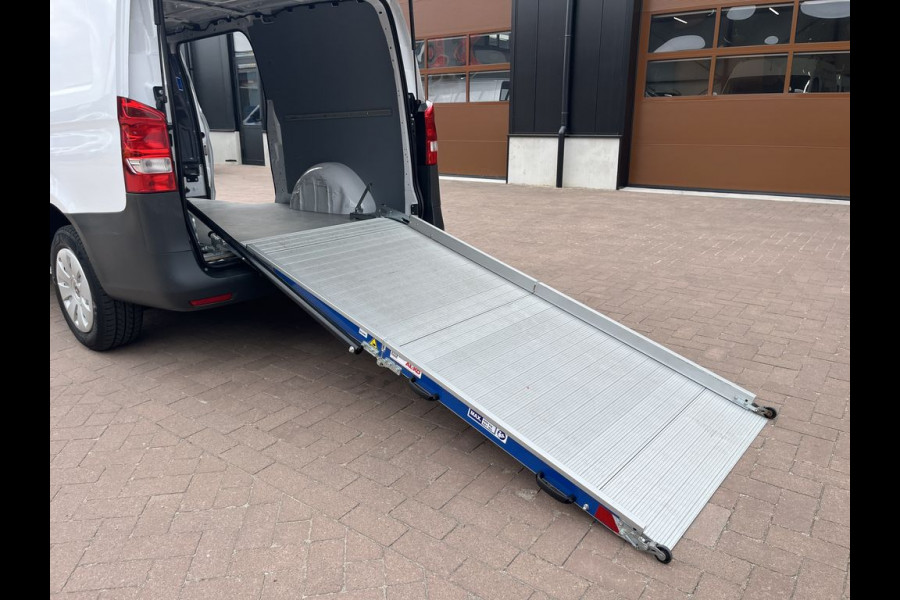 Mercedes-Benz Vito 110 CDI 102 pk E6 XL Extra Lang 3p Lease €253 p/m, Airco,  Apple Carplay/Android Auto, Camera, laadbrug,  onderhoudshistorie aanwezig
