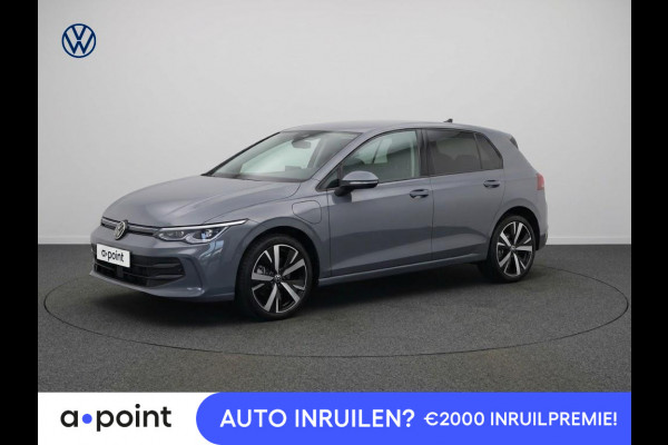 Volkswagen Golf Life Edition 1.5 eHybrid 150 kW / 204 PK Hatchback / Trekhaak / Carplay / 19 Inch
