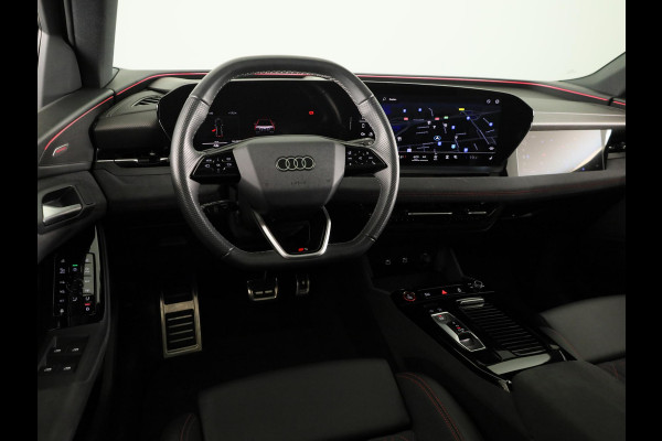 Audi SQ6 e-tron quattro 100 kWh 490pk | Komt half augustus binnen | Panoramadak | B&O Audio | Electrisch verstelbare voorstoelen + geheugen bestuurderstoel | MMI Experience Pro